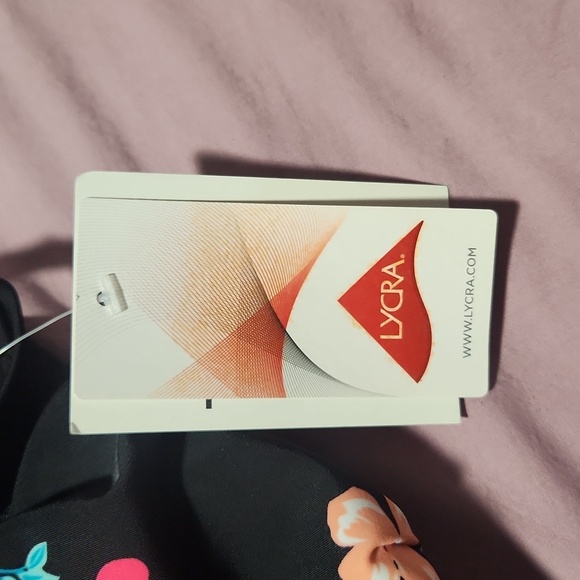 NWT BLAIR Floral Black Women's Romper SIZE 18. - Picture 2 of 12